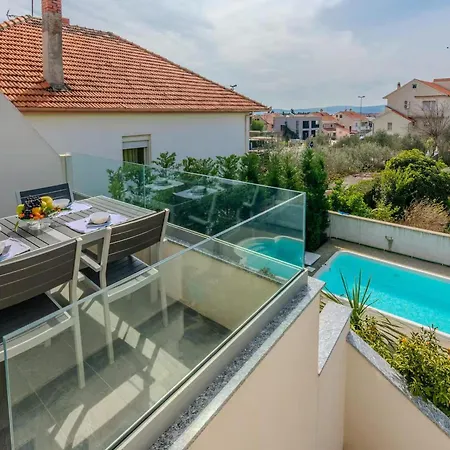 Сasa de vacaciones Modern In Zadar